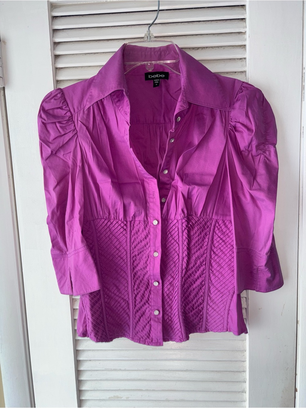 bebe Magenta Puff-Sleeve Button-Up Blouse